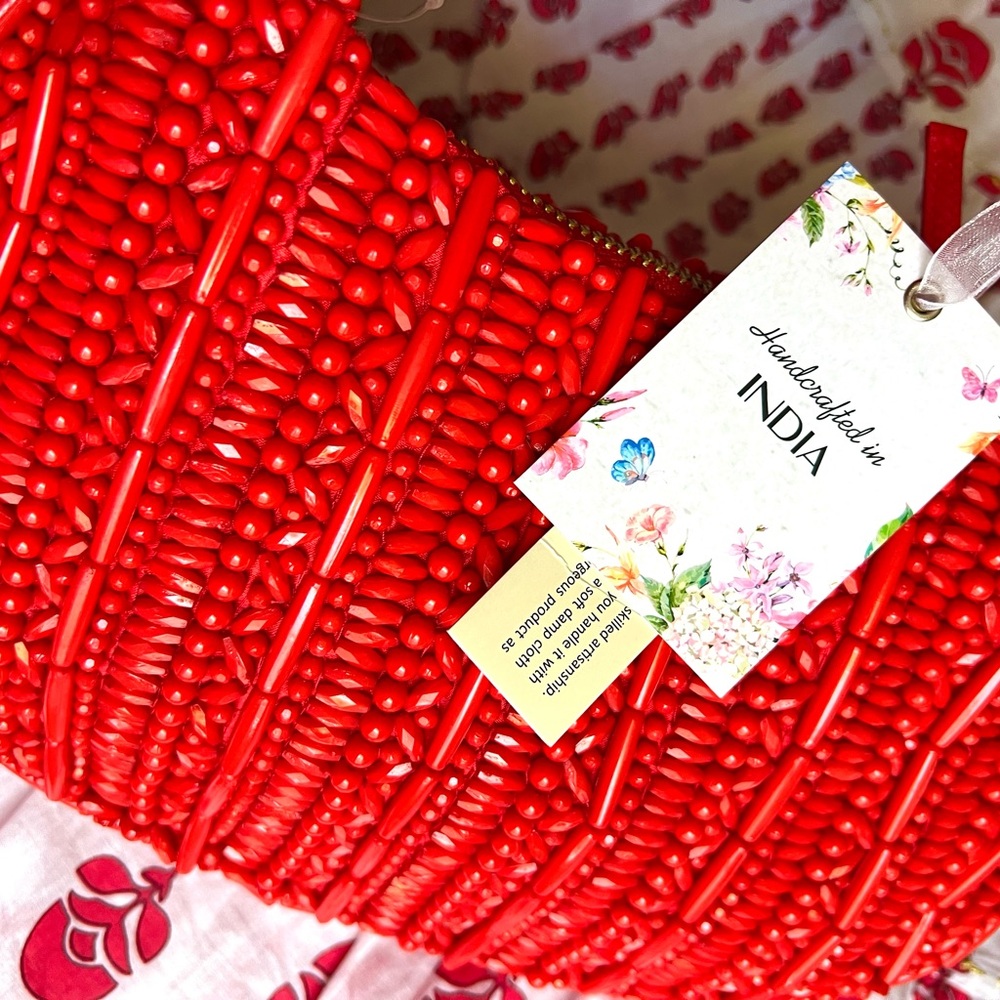 🍓🍒♥️Viral Red Beaded Stunning Women's Bag - Picture 2 of 6